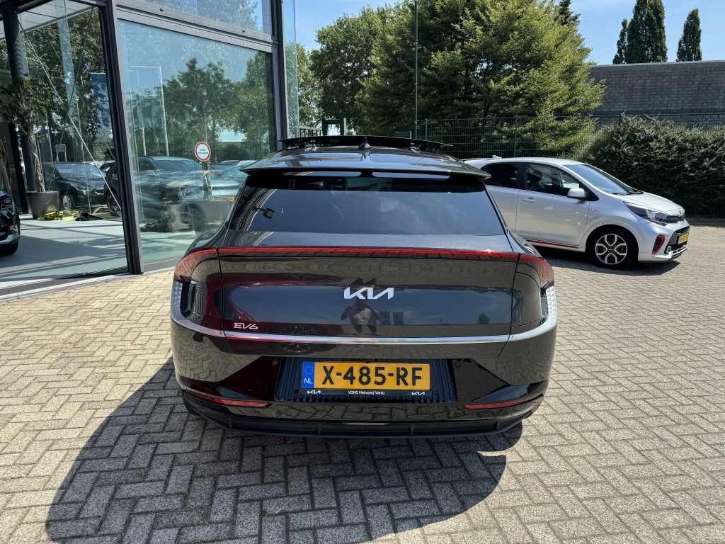 39274424-14.jpg