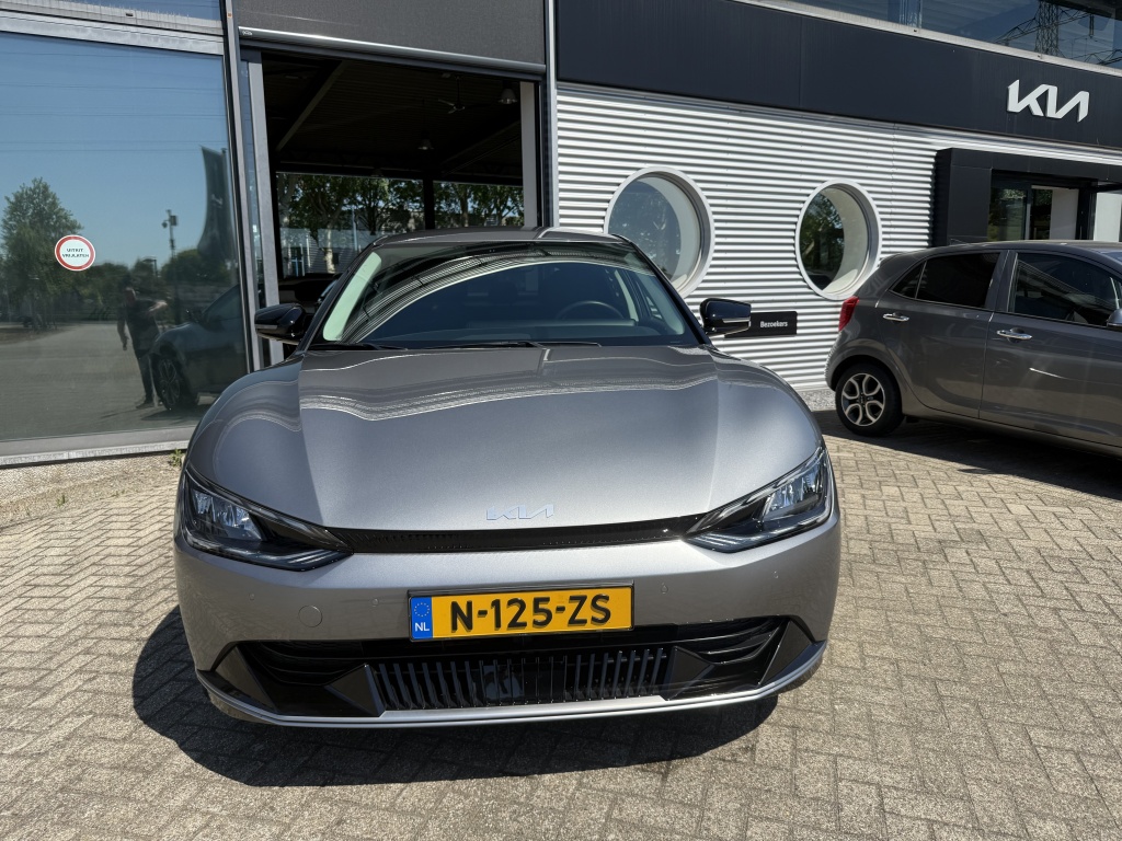 44654493-3.jpg