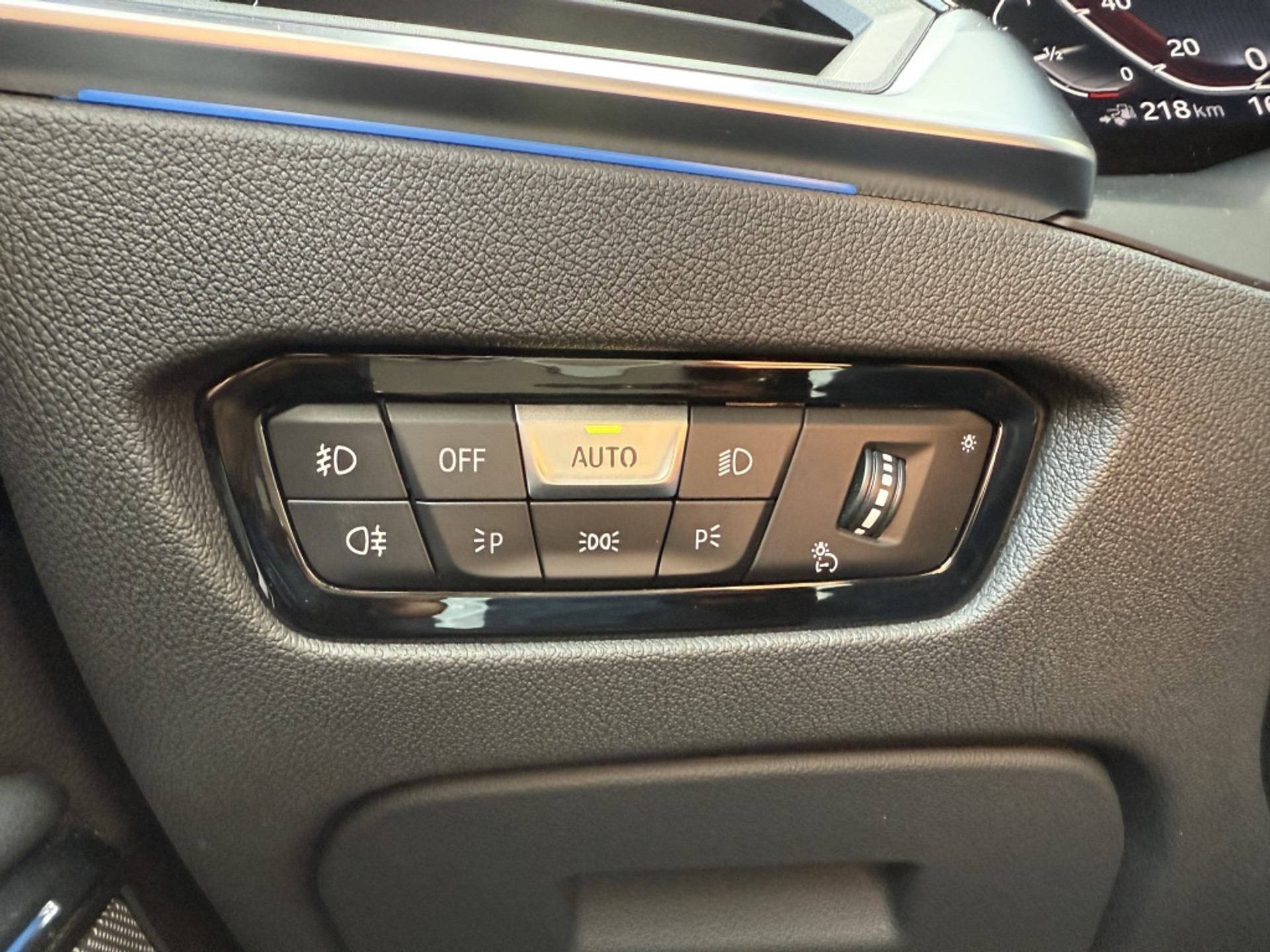45788484-54.jpg