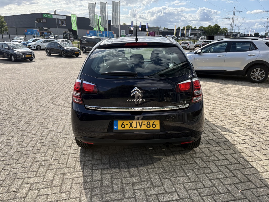46782578-4.jpg