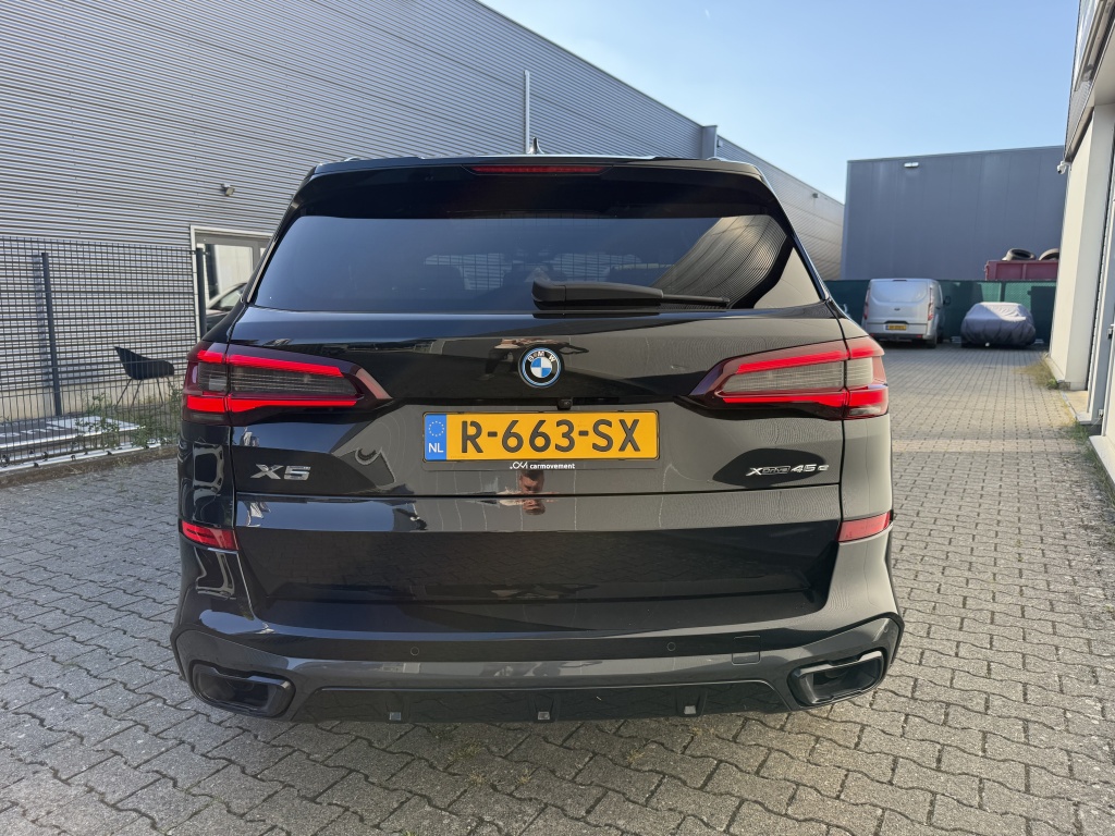 47066411-54.jpg