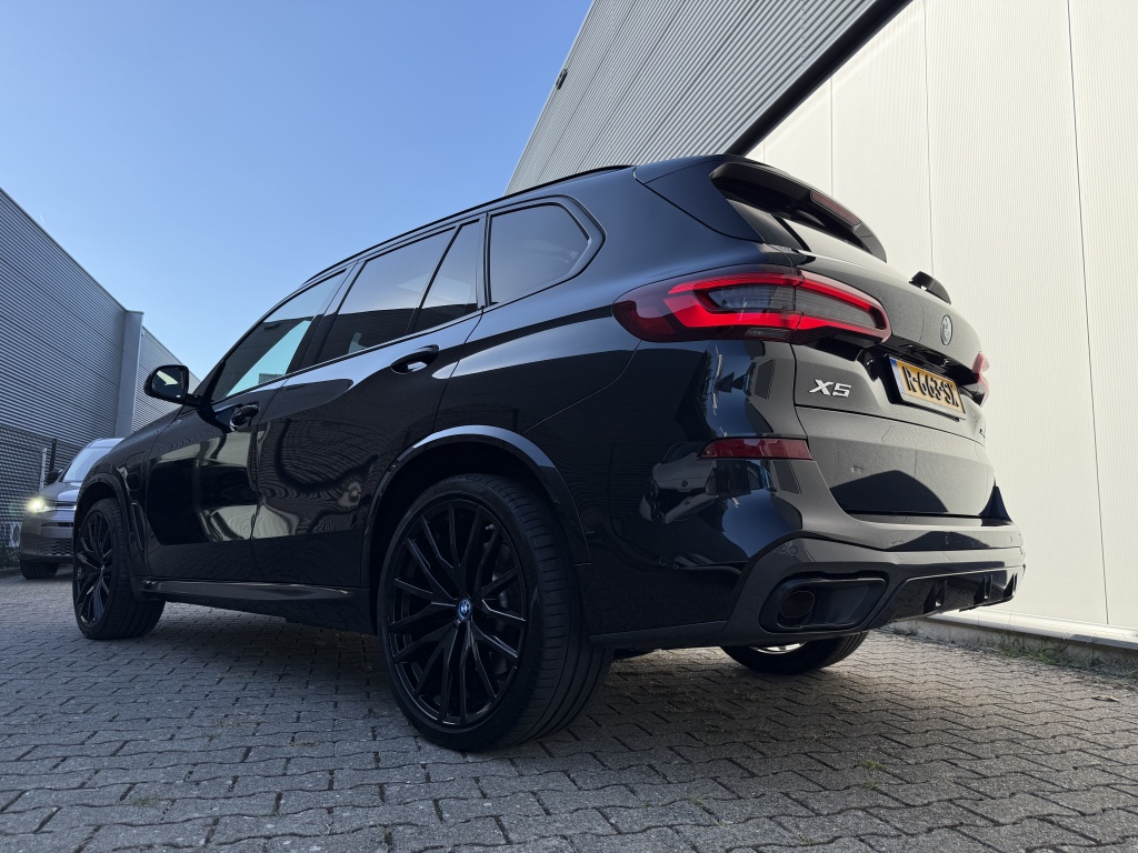 47066411-55.jpg