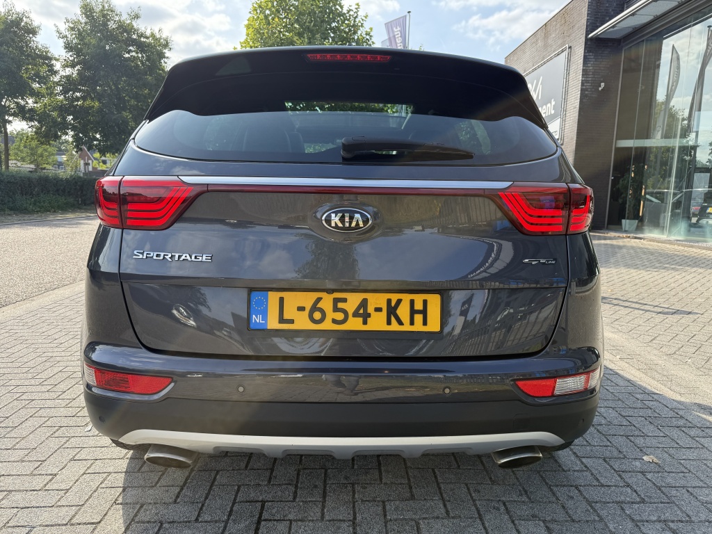47099012-10.jpg