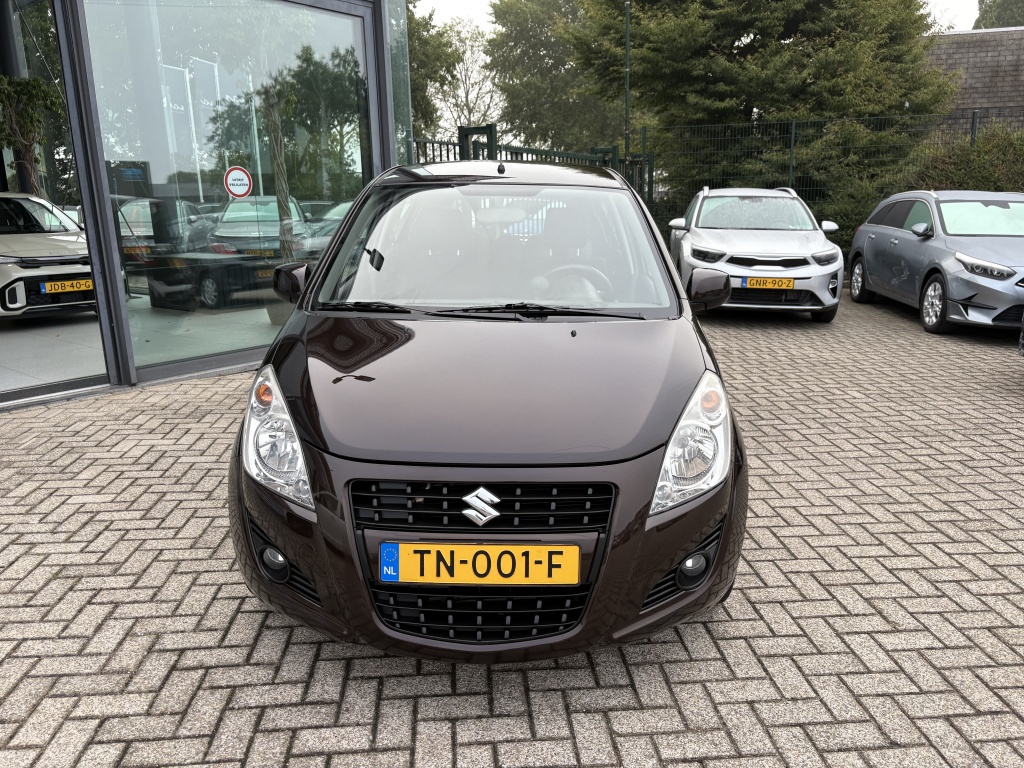 47444297-2.jpg