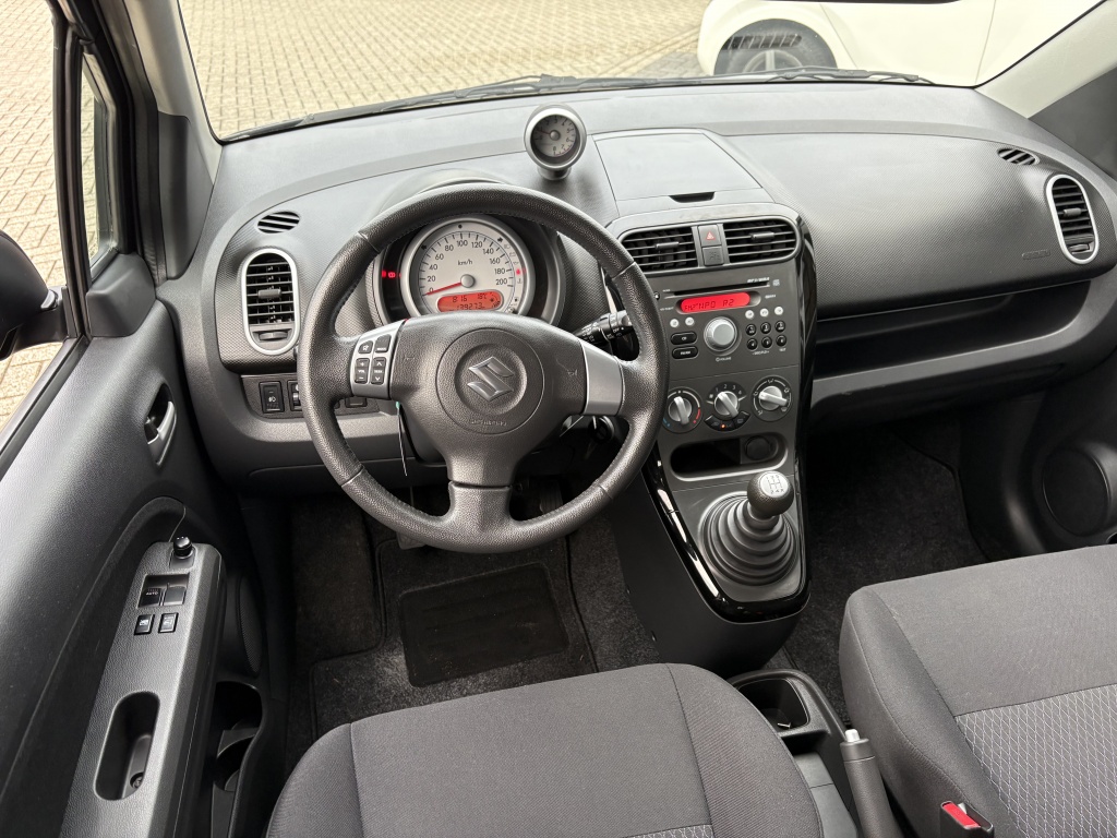47444297-6.jpg