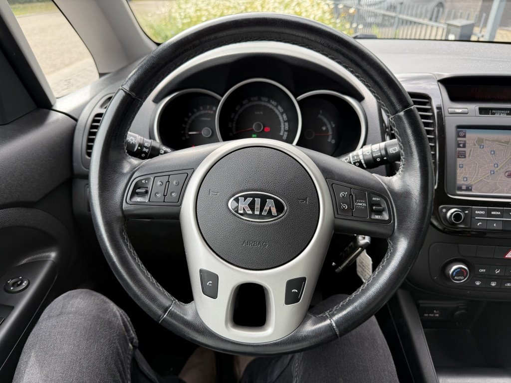 54038358-17.jpg