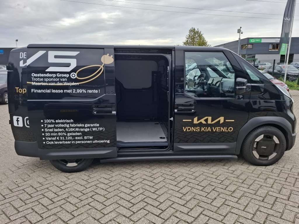 57168073-25.jpg