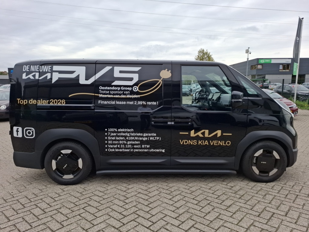 57168073-5.jpg