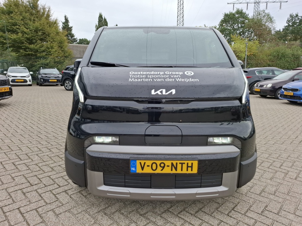 57168073-7.jpg